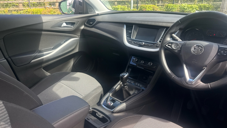 Vauxhall Grandland X 1.2 Turbo SE 5dr Petrol Hatchback